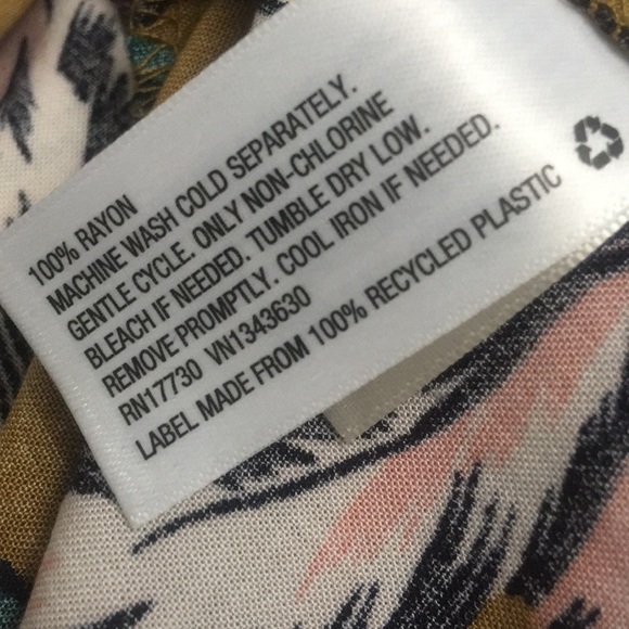 NWT Tropical wrap dress - Picture 10 of 10